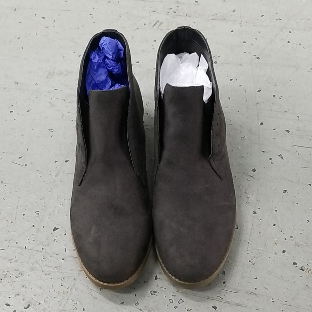 Gray bootie